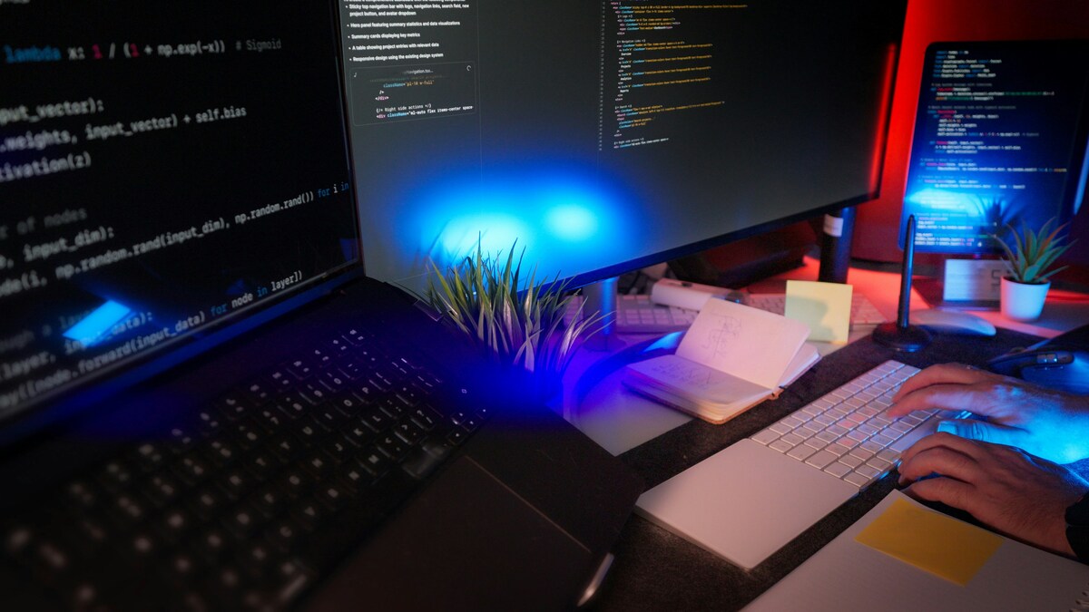 Hero Bild AI und Berechnung